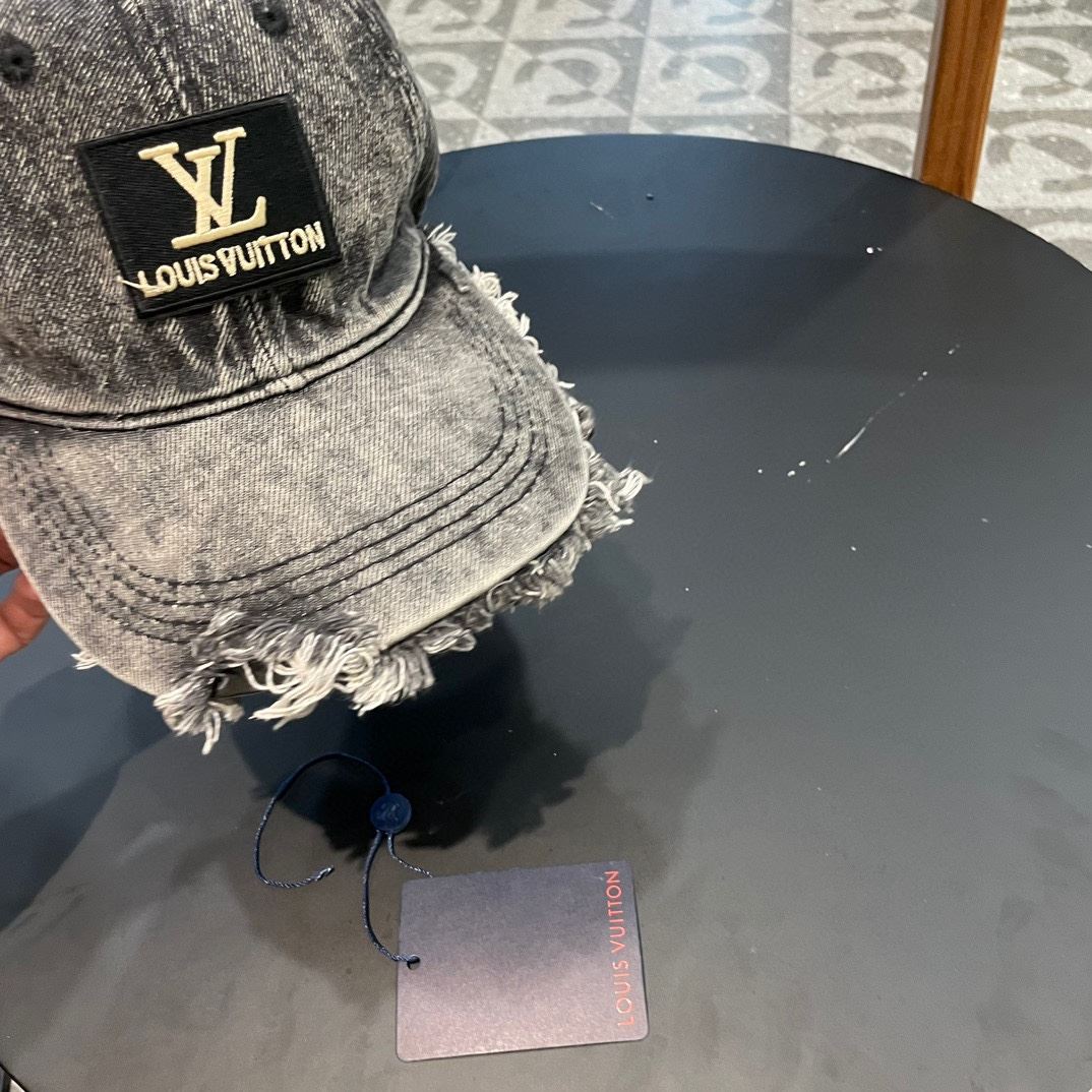 Louis Vuitton Caps